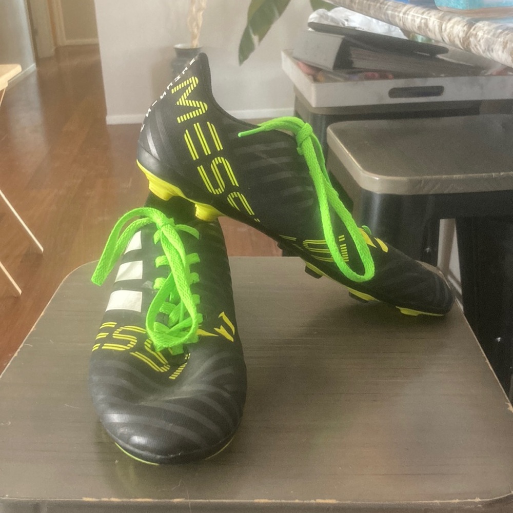Kid’s Outdoor/Turf Soccer Cleats. Messi Adidas.